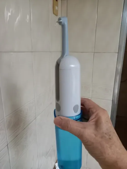 Portable electric sprayer for personal hygiene, handy when traveling photo review