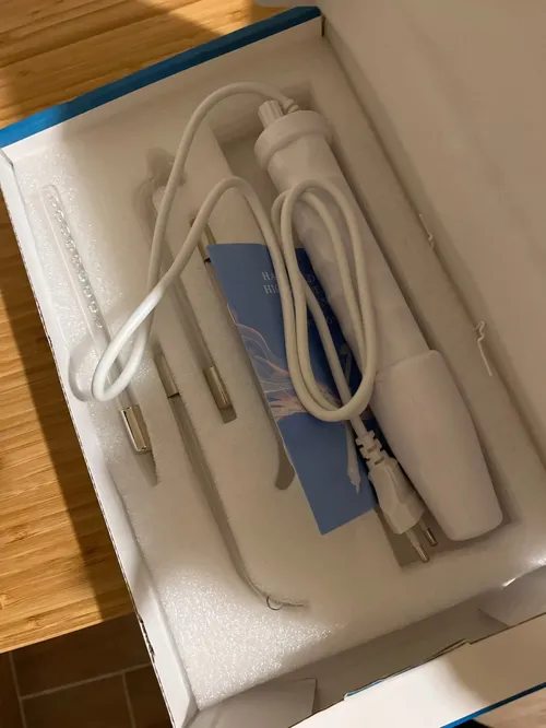 Portable High Frequency Facial Wand for Acne and Skin Care photo review