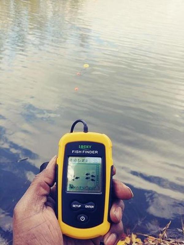 Portable Wireless Smart Pro Fish Finder Sonar Detector With Display photo review