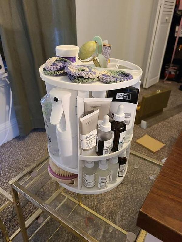 Rotatable Cosmetic Rack Jewelry Storage Box photo review