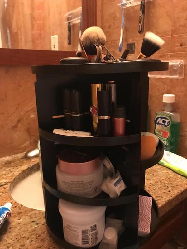 Rotatable Cosmetic Rack Jewelry Storage Box photo review