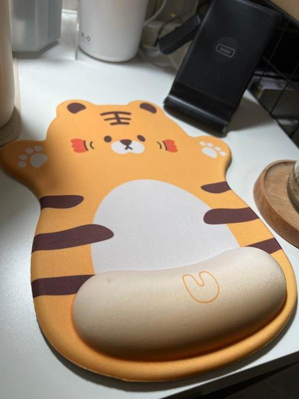 Silicone Wrist Guard Mouse Pad Anti-slip photo review