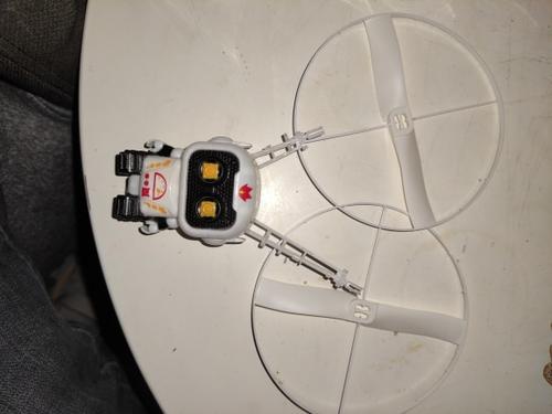 Space Flying Astronaut Robot Toy With Led Light photo review