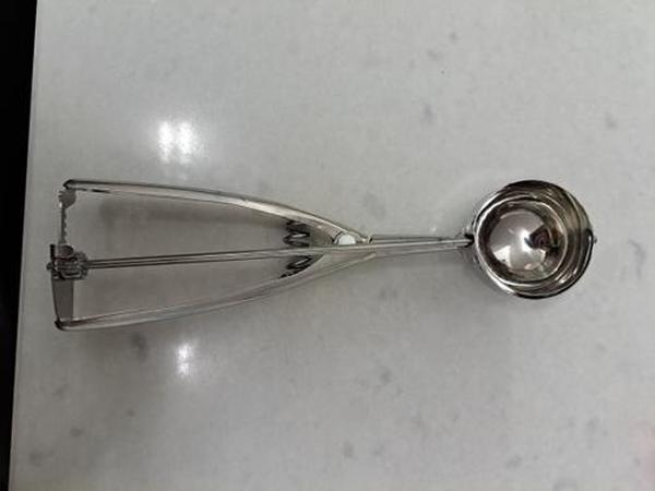 Stainless Steel Ice Cream Scoop with Trigger photo review