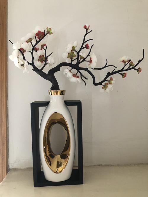 Style Ceramic Vase with Wooden Frame for Modern Home Decor photo review