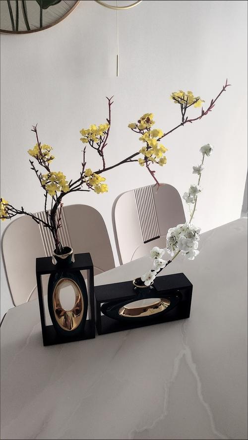 Style Ceramic Vase with Wooden Frame for Modern Home Decor photo review