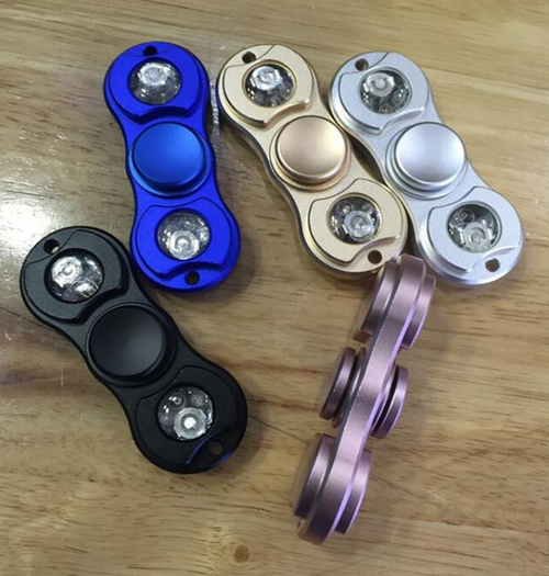 Super Fun Hand Spinner With Led Lights