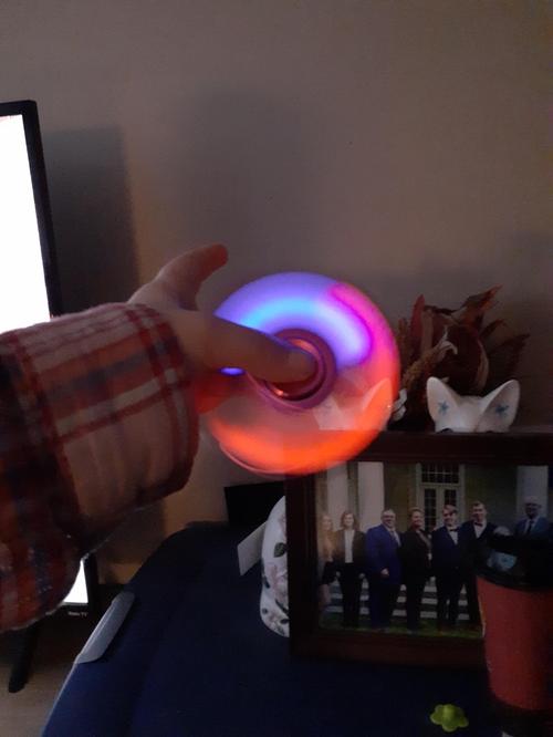 Super Fun Hand Spinner With Led Lights photo review