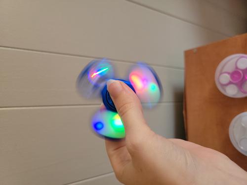 Super Fun Hand Spinner With Led Lights photo review