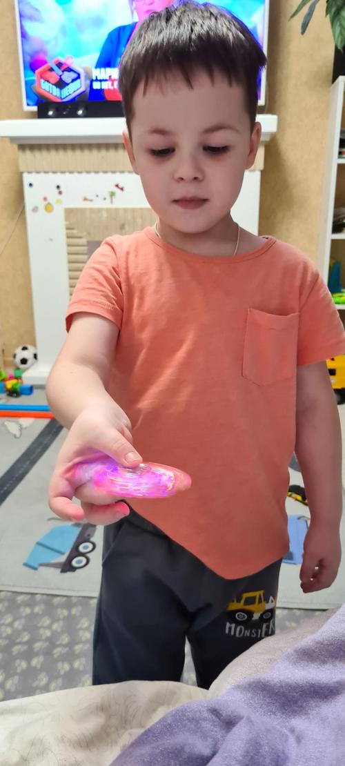 Super Fun Hand Spinner With Led Lights photo review