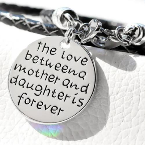 The Love Between Aunt And Niece Is Forever Bracelet