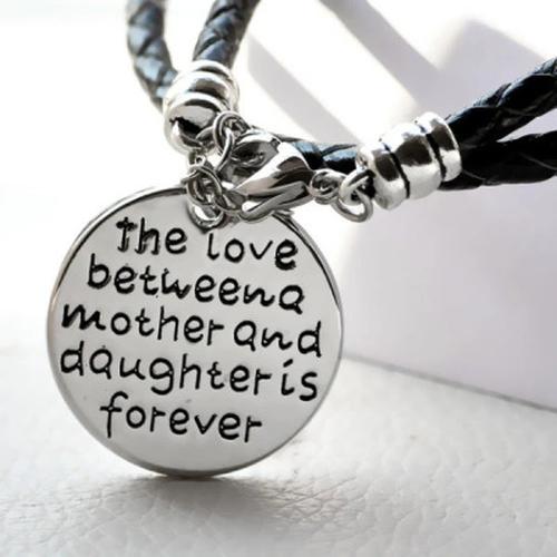 The Love Between Aunt And Niece Is Forever Bracelet