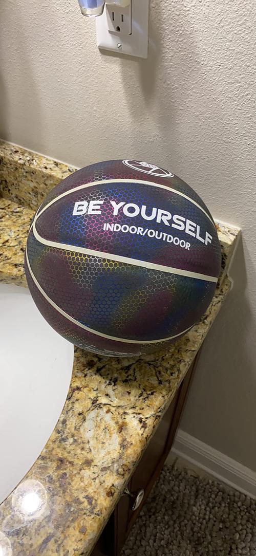 Three-Dimensional Luminous Reflective Basketball Fun Game At Night photo review