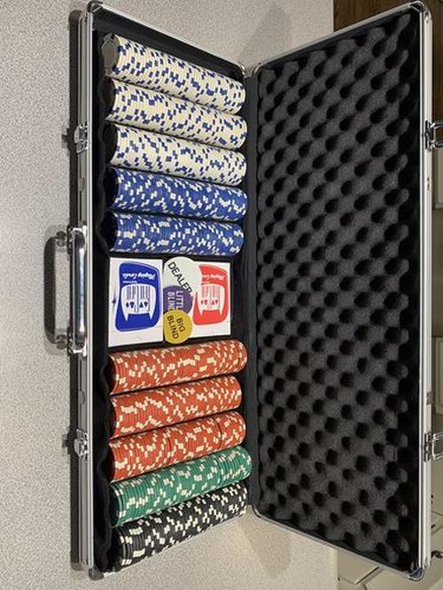 Ultimate Custom Poker Chips Set, Aluminum Box Chip Set Entertainment photo review