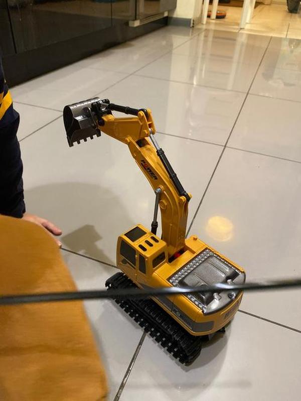 Ultimate Remote Control Excavator photo review