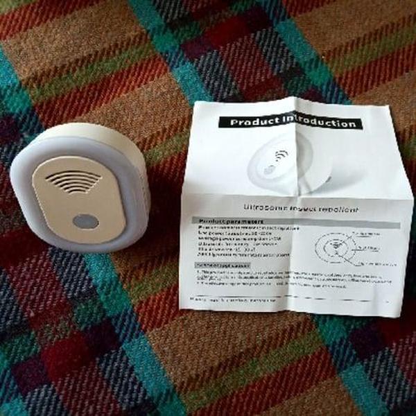 Ultrasonic Mosquito Repellent with Night Light for Home & Garden photo review