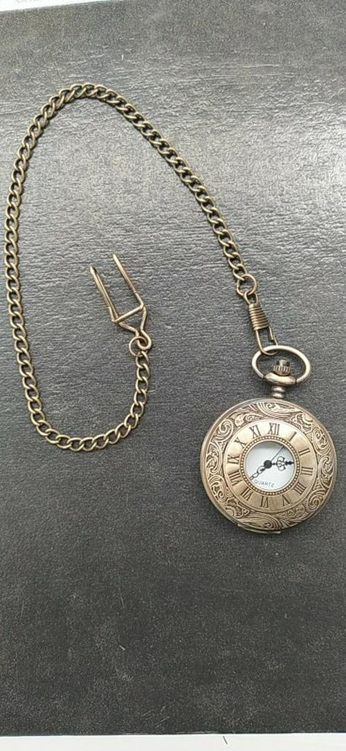 Vintage Bronze Roman Numeral Quartz Pocket Watch photo review