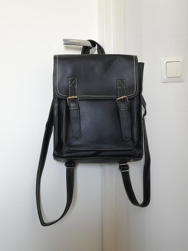 Vintage Leather Backpacks: Stylish, Durable and Functional photo review