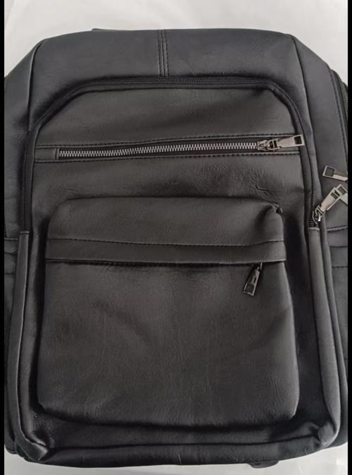 Vintage Men's Leather Laptop Backpack with USB Charging Port photo review