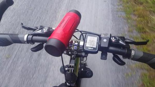 Waterproof & Shockproof Bike Speaker w/ LED Light - Ultimate Cycling Companion photo review