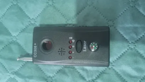 Wireless Signal and Hidden Camera Detector CC308+ photo review